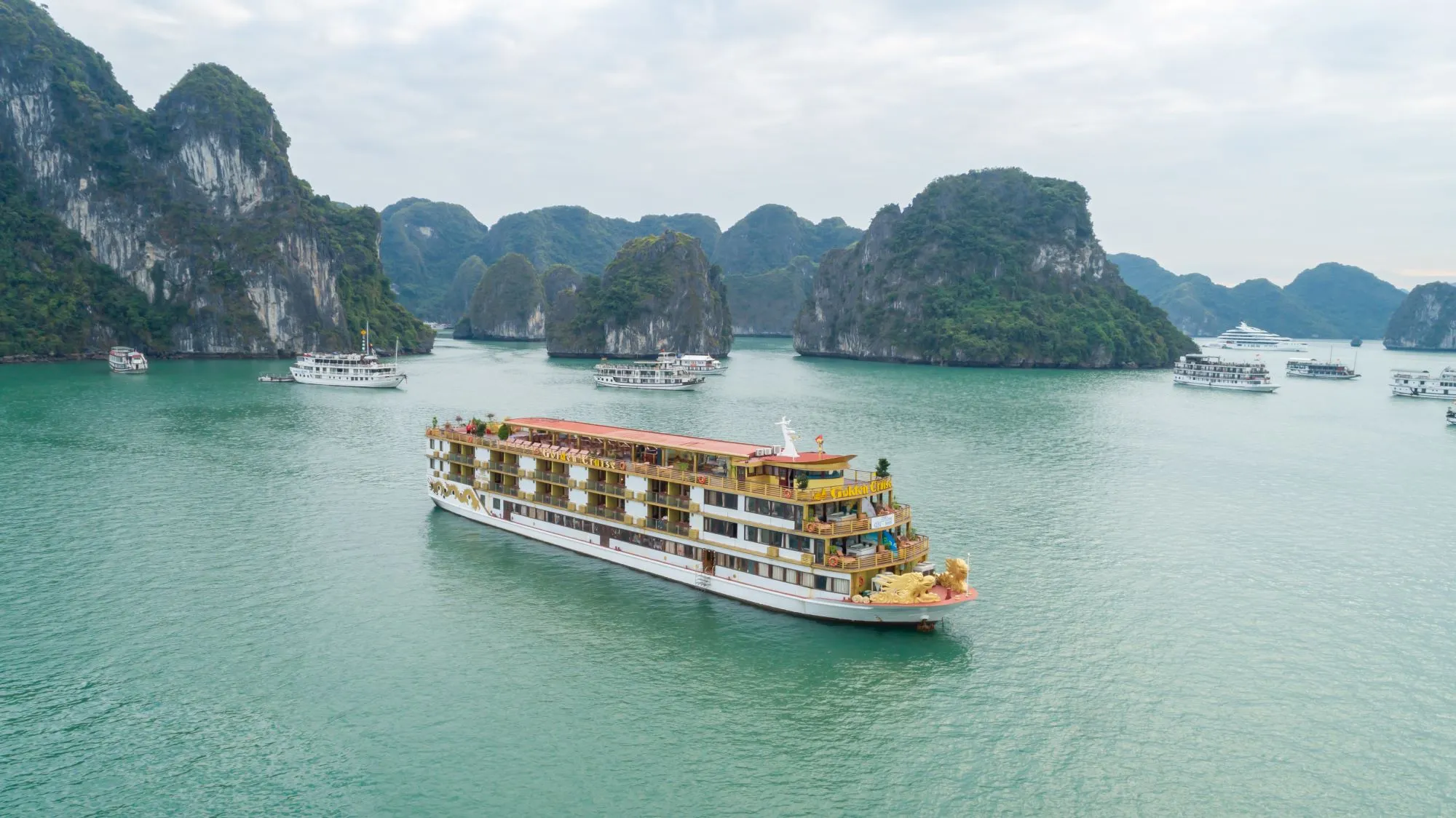 GOLDEN CRUISE von oben gesehen